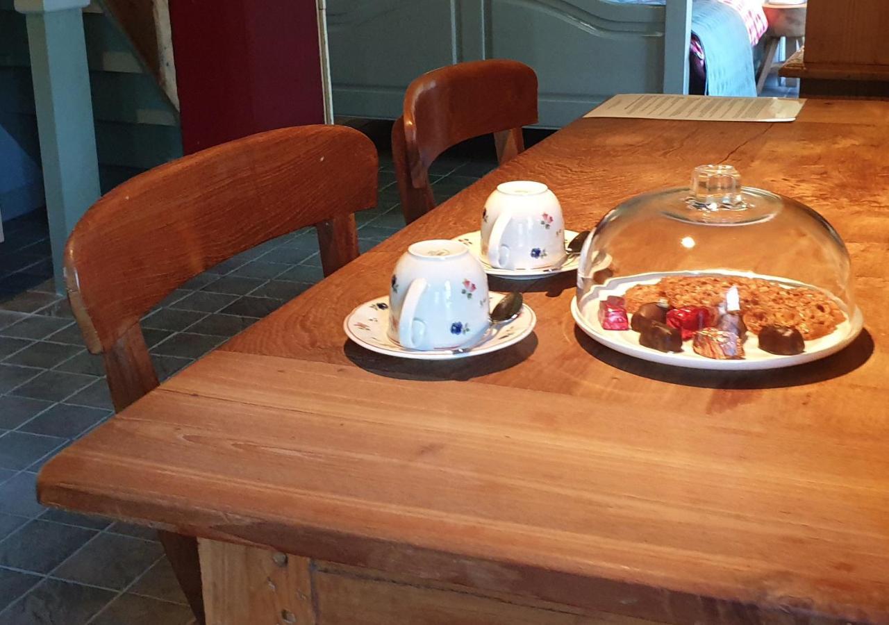 Fakansjehus Sfeervol Met Fijne Tuin Jirnsum Extérieur photo